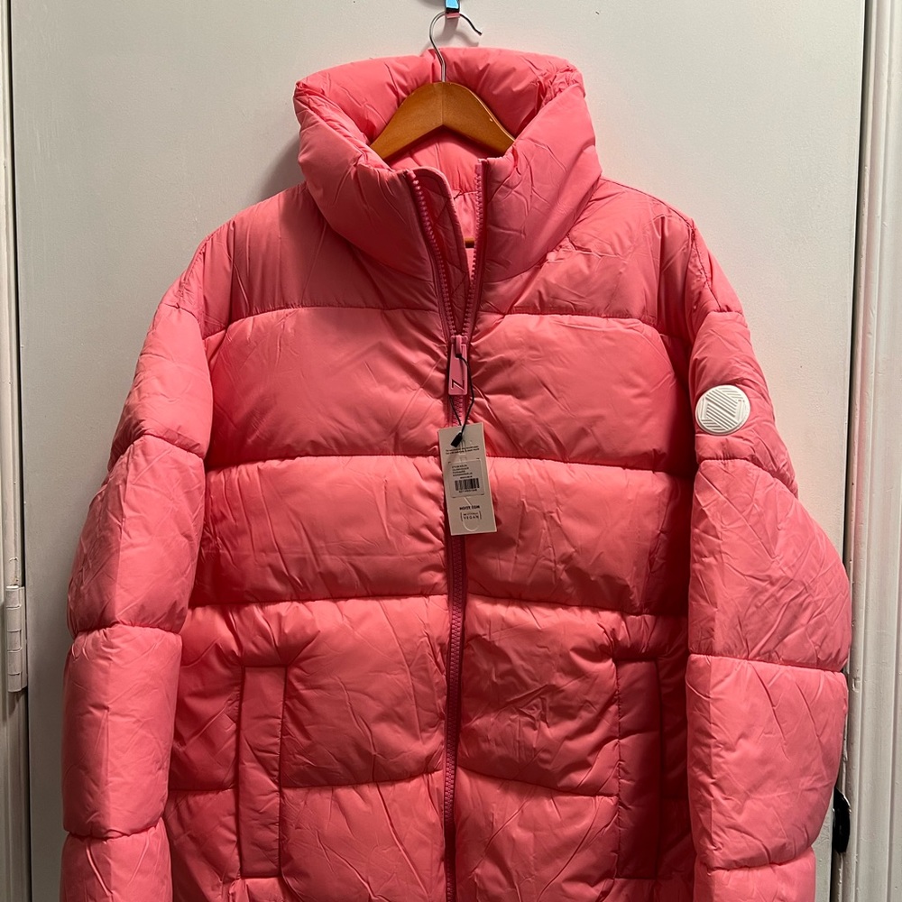 Winter 2023 Jilly Box Noize Puffer Coat in Pink